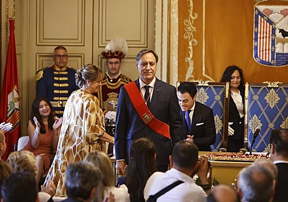 Carbayo, tras su toma de posesión en 2023.