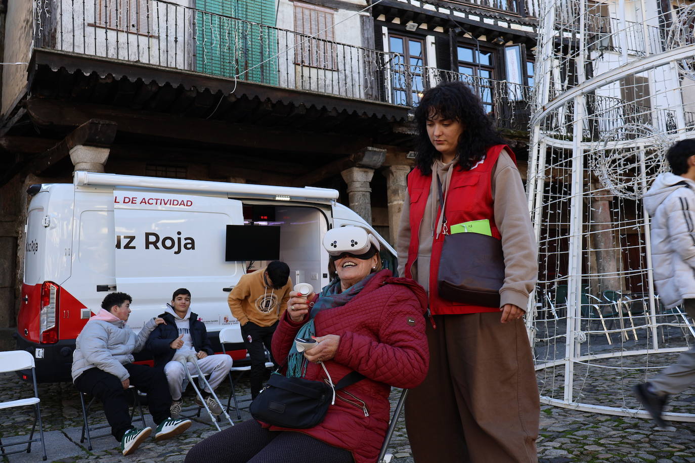Un centenar de mayores participa en el proyecto &quot;Vincúlate&quot; de Cruz Roja en La Alberca