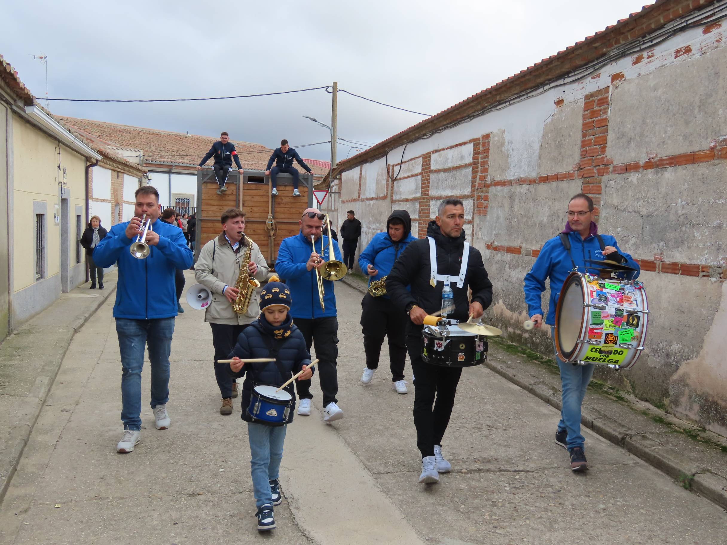 El Toro de San Andrés llena las calles de Palaciosrubios
