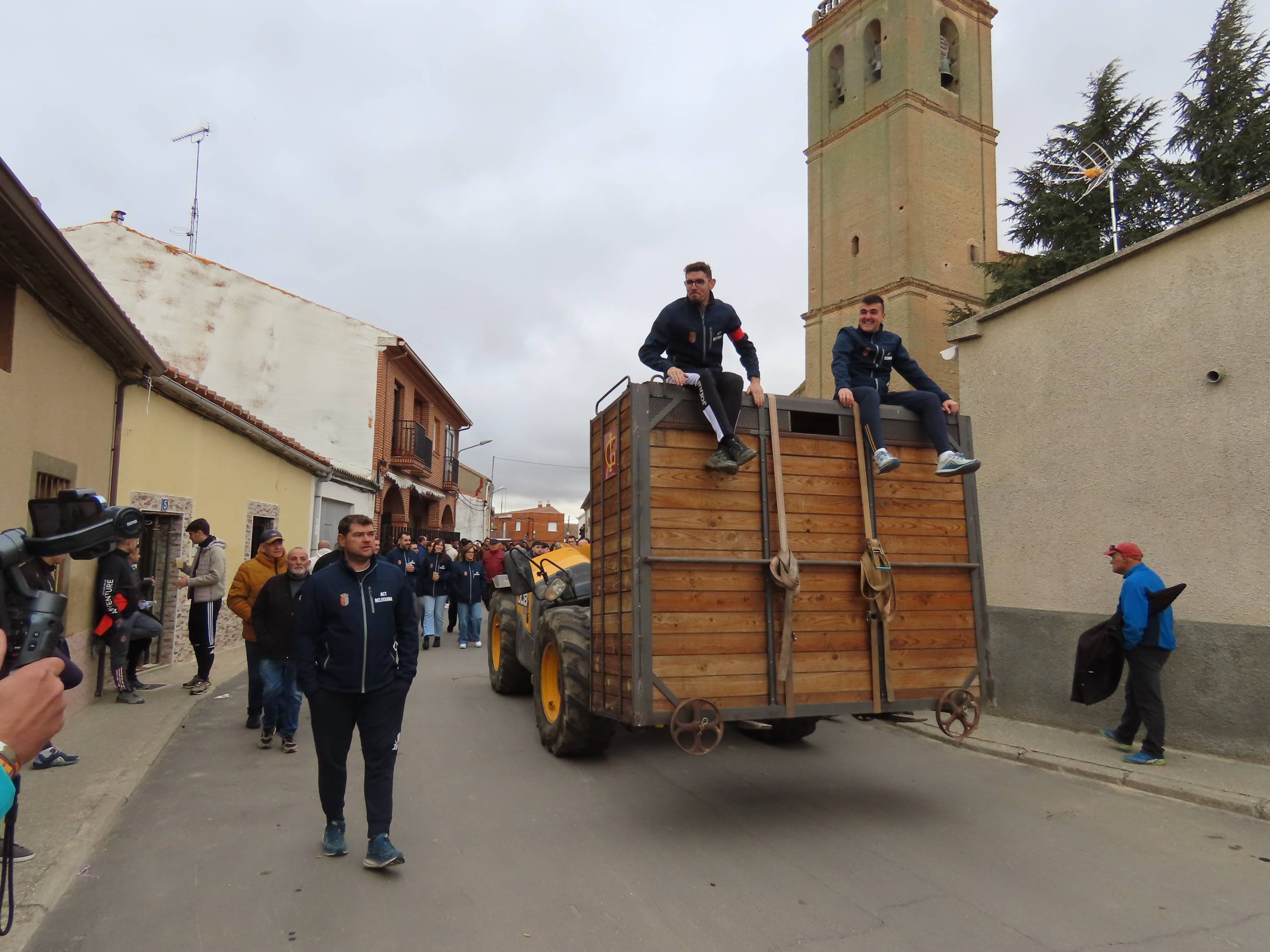 El Toro de San Andrés llena las calles de Palaciosrubios