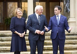 Imanol Pradales recibe al presidente de la República Federal de Alemania, Frank-Walter Steinmeier, y a la primera dama de Alemania, Elke Büdenbender.
