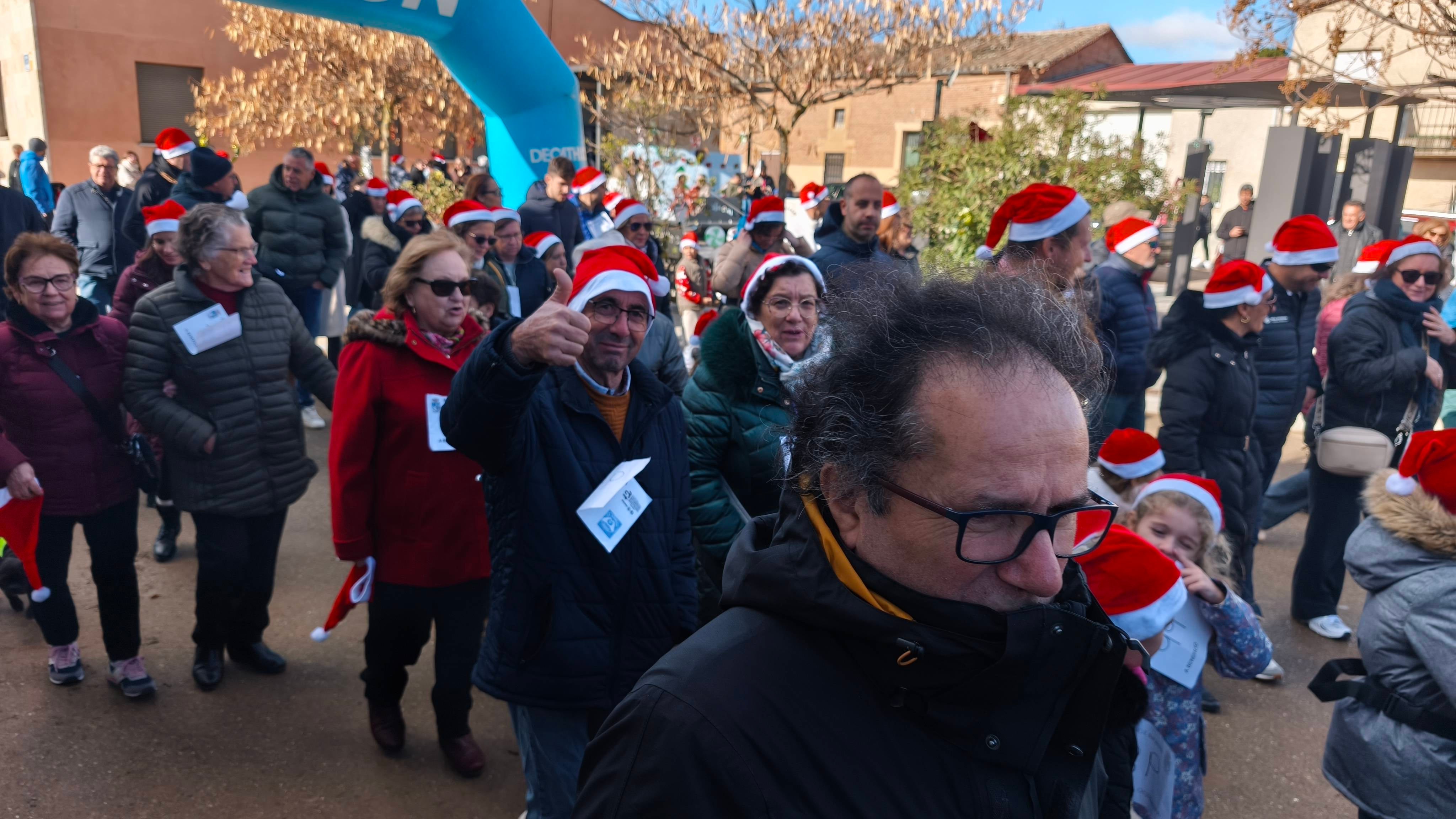 Pasos solidarios con acento navideño en Babilafuente