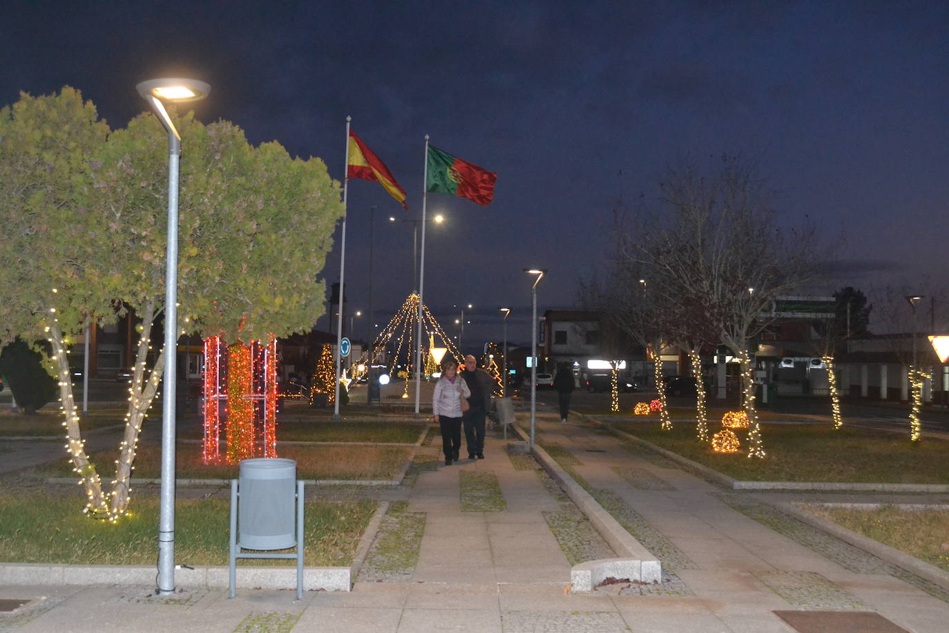 Fuentes de Oñoro abre la frontera a la Navidad