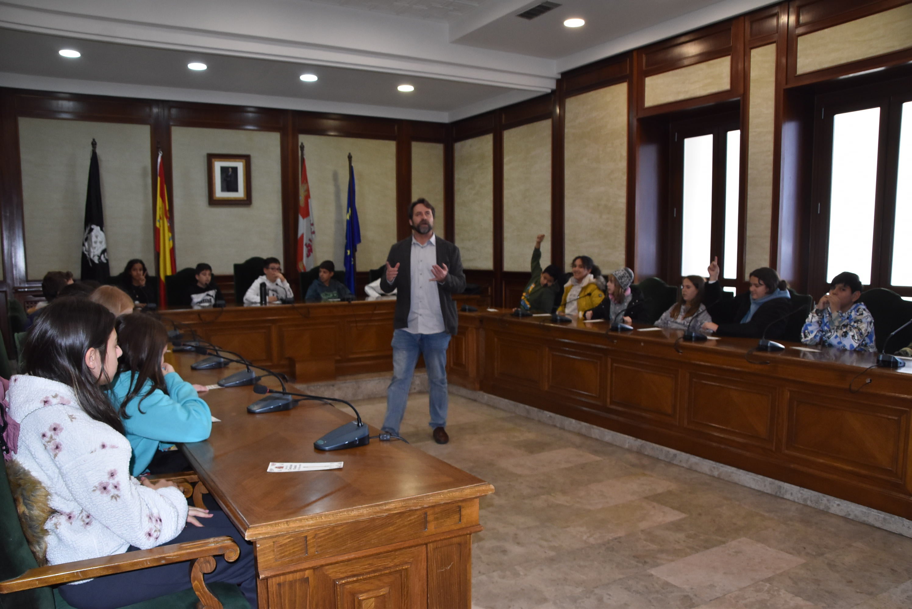 Visita de los colegios al Ayuntamiento de Béjar para conocer su funcionamiento