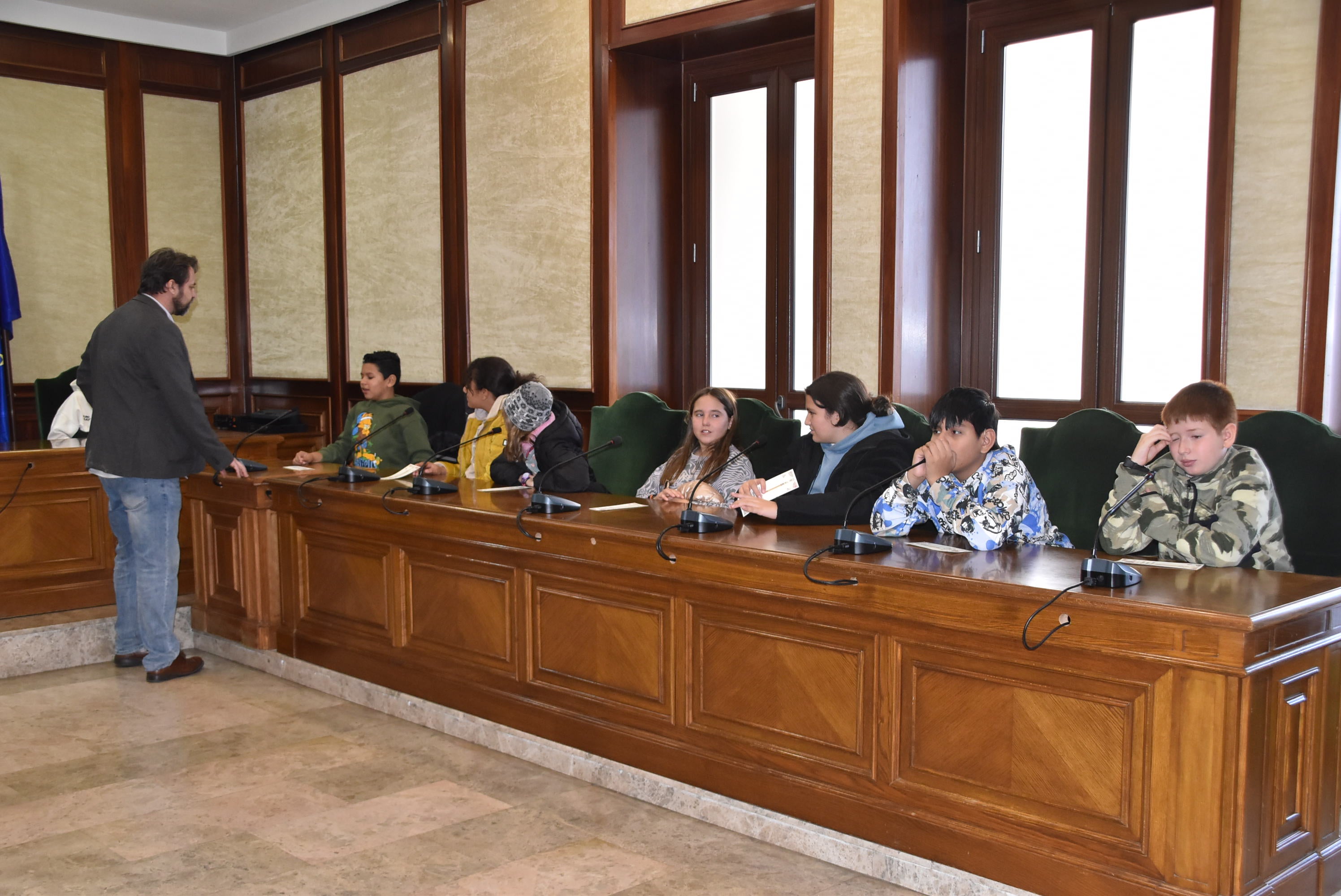 Visita de los colegios al Ayuntamiento de Béjar para conocer su funcionamiento