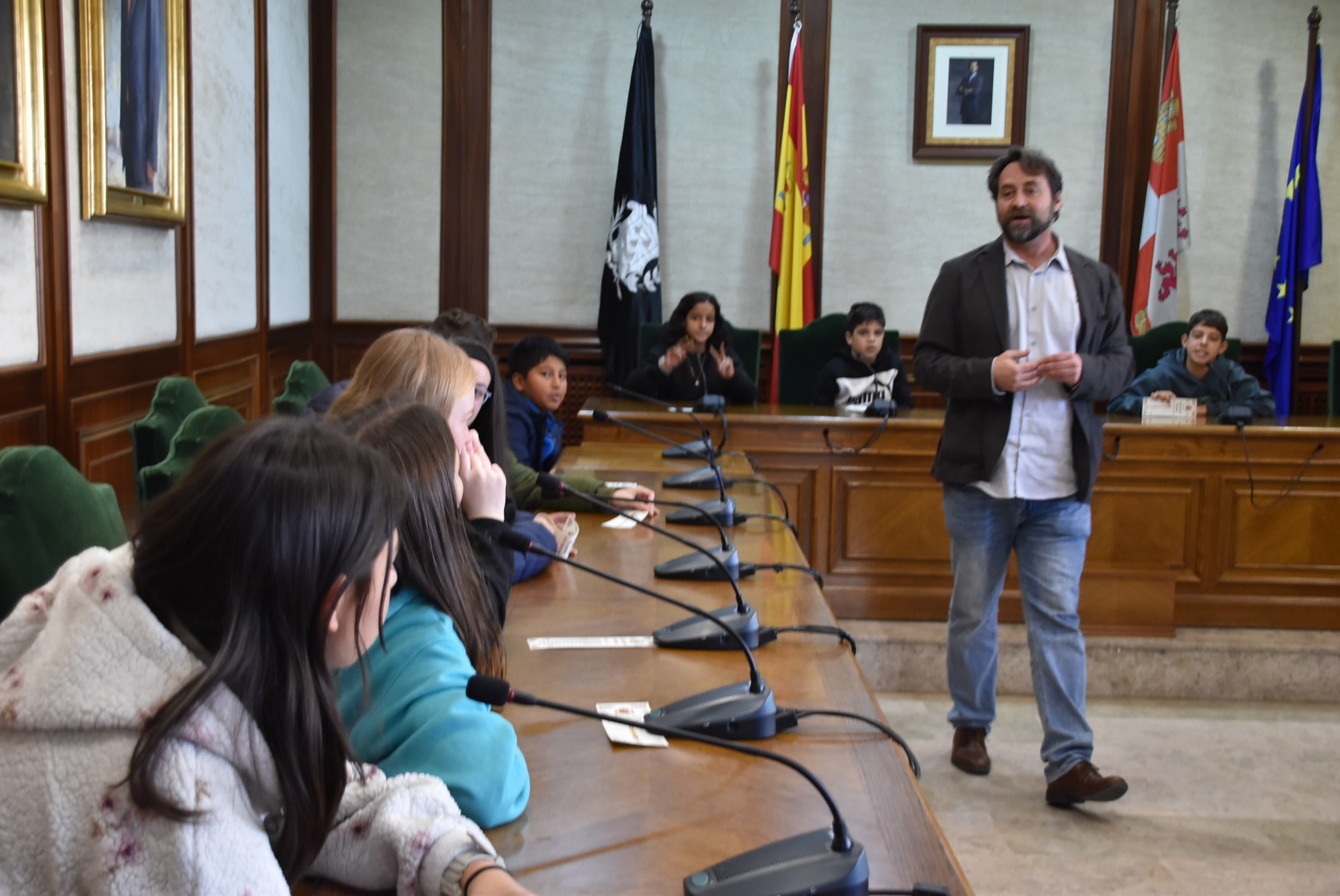 Visita de los colegios al Ayuntamiento de Béjar para conocer su funcionamiento