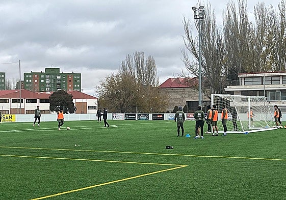 Simón, dando instrucciones durante la sesión de este miércoles.