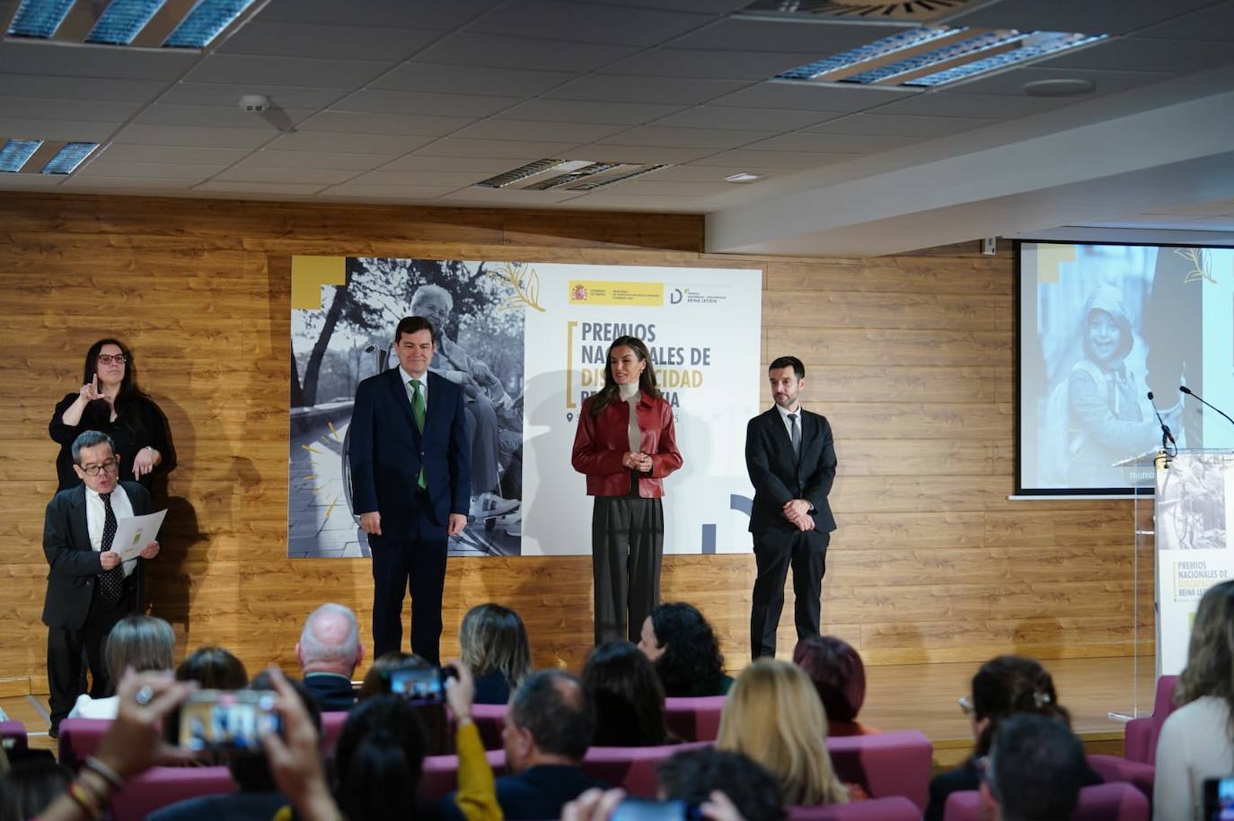 La visita de la reina Letizia a Salamanca, en imágenes