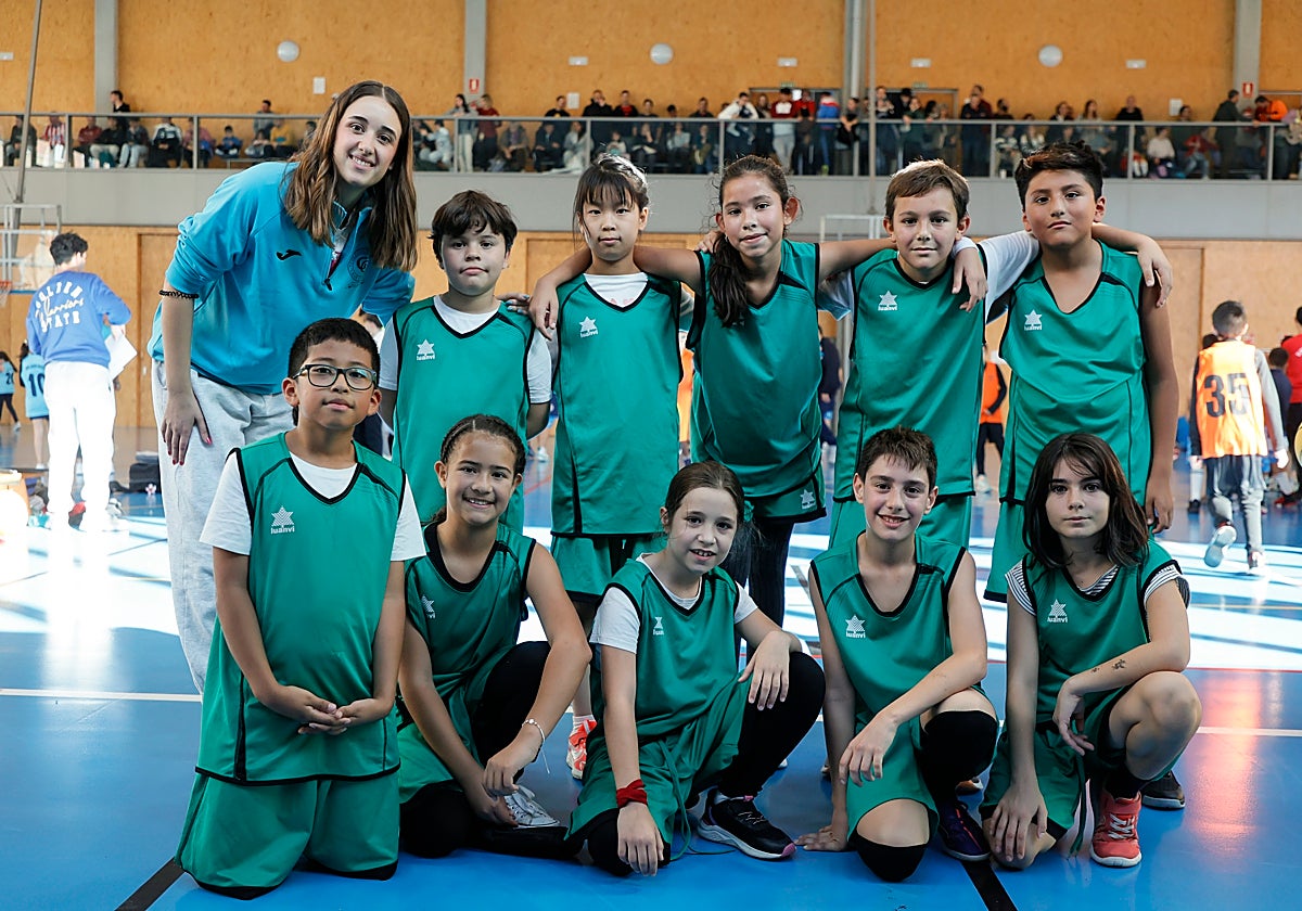 Plantilla del Gran Capitán alevín de baloncesto.
