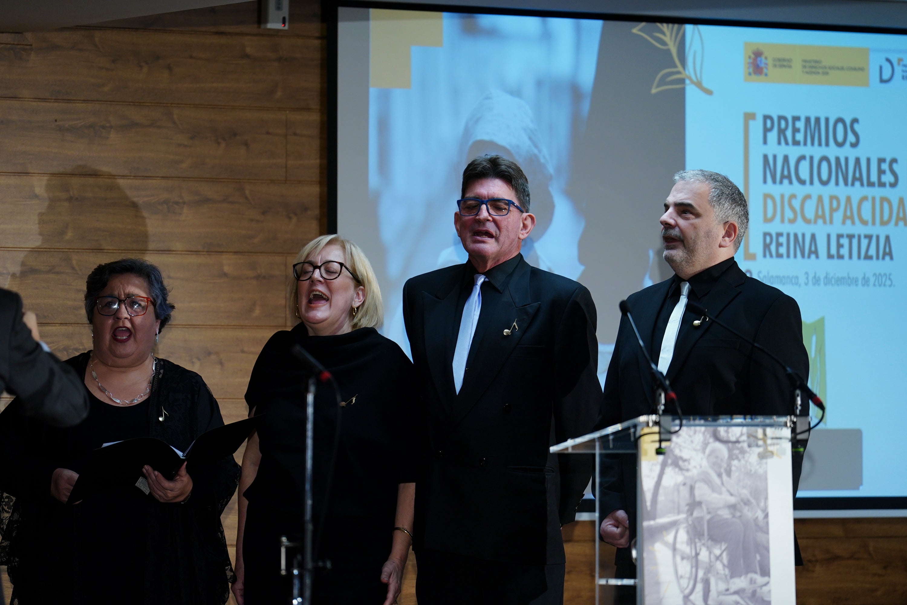 La visita de la reina Letizia a Salamanca, en imágenes