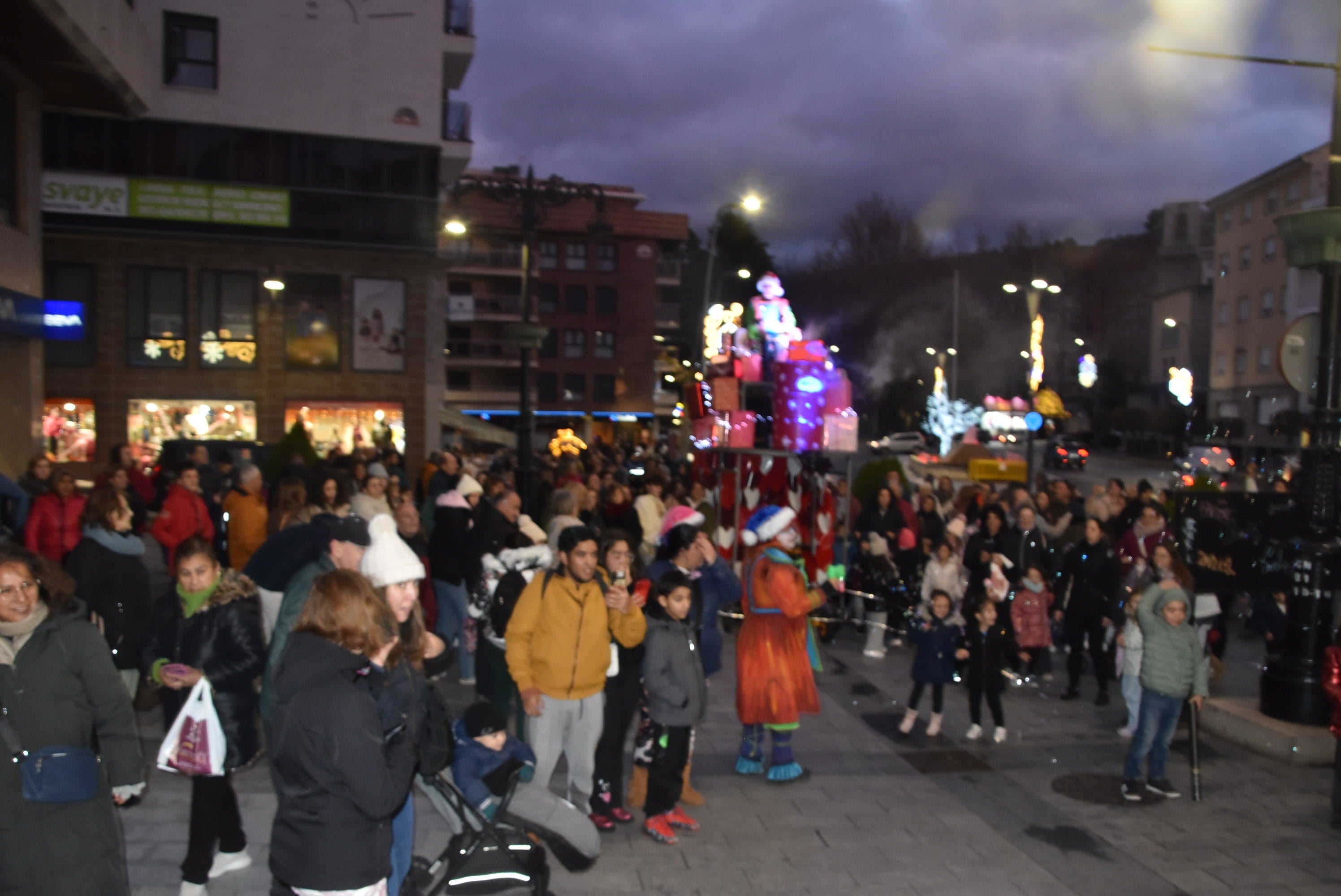 Béjar inicia la Navidad con la inauguración del alumbrado navideño