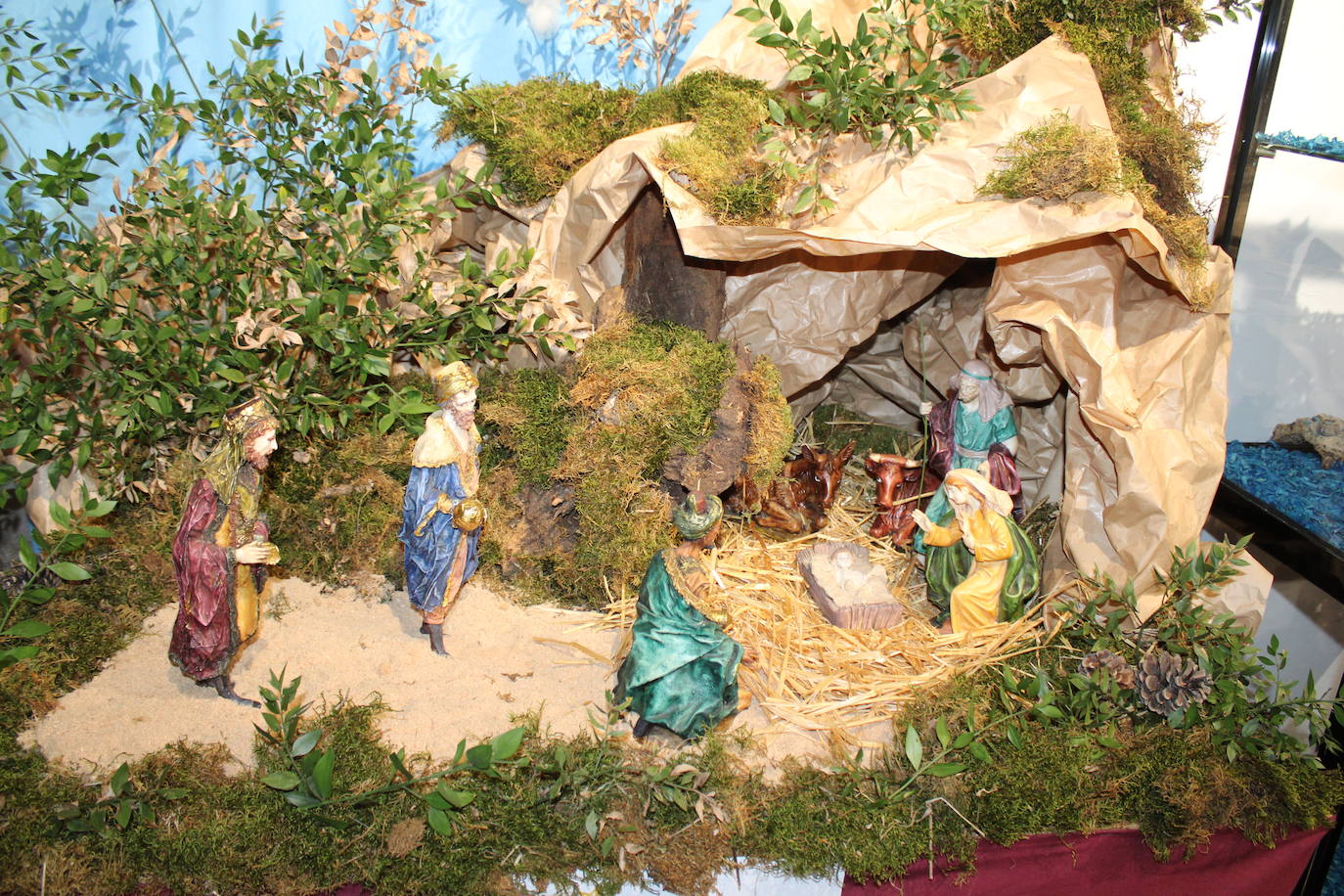 Béjar abre su muestra solidaria de belenes