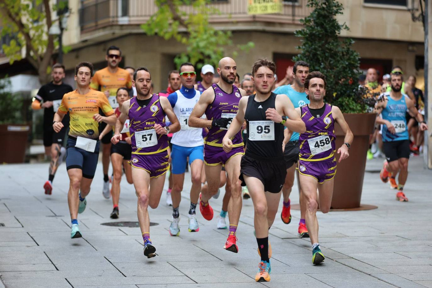 La VII edición de la carrera &#039;Corre por tu médico&#039;, en imágenes