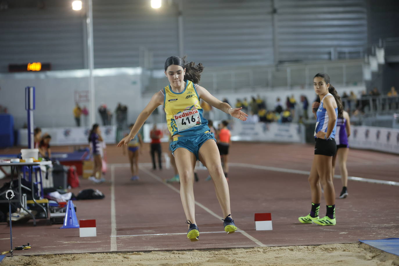 Las imágenes de una gran tarde de atletismo en la Carlos Gil Pérez