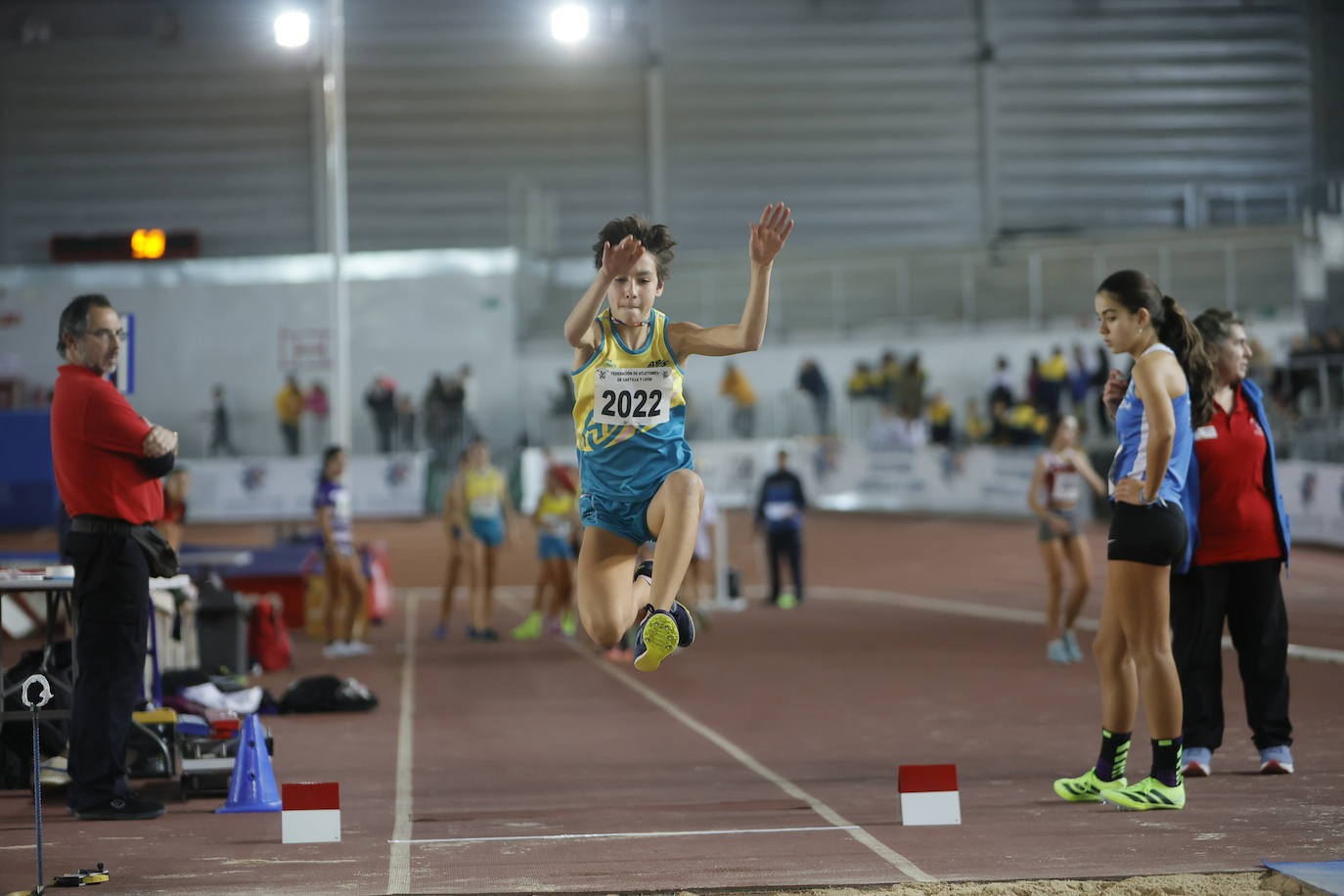 Las imágenes de una gran tarde de atletismo en la Carlos Gil Pérez
