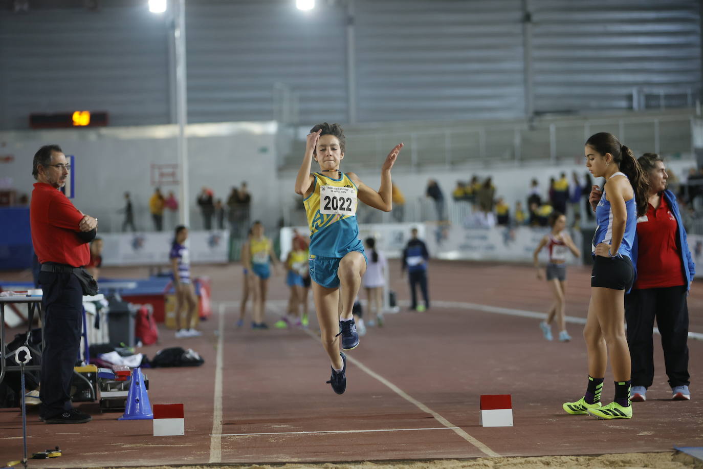 Las imágenes de una gran tarde de atletismo en la Carlos Gil Pérez