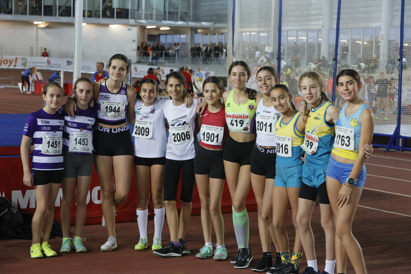 Las imágenes de una gran tarde de atletismo en la Carlos Gil Pérez