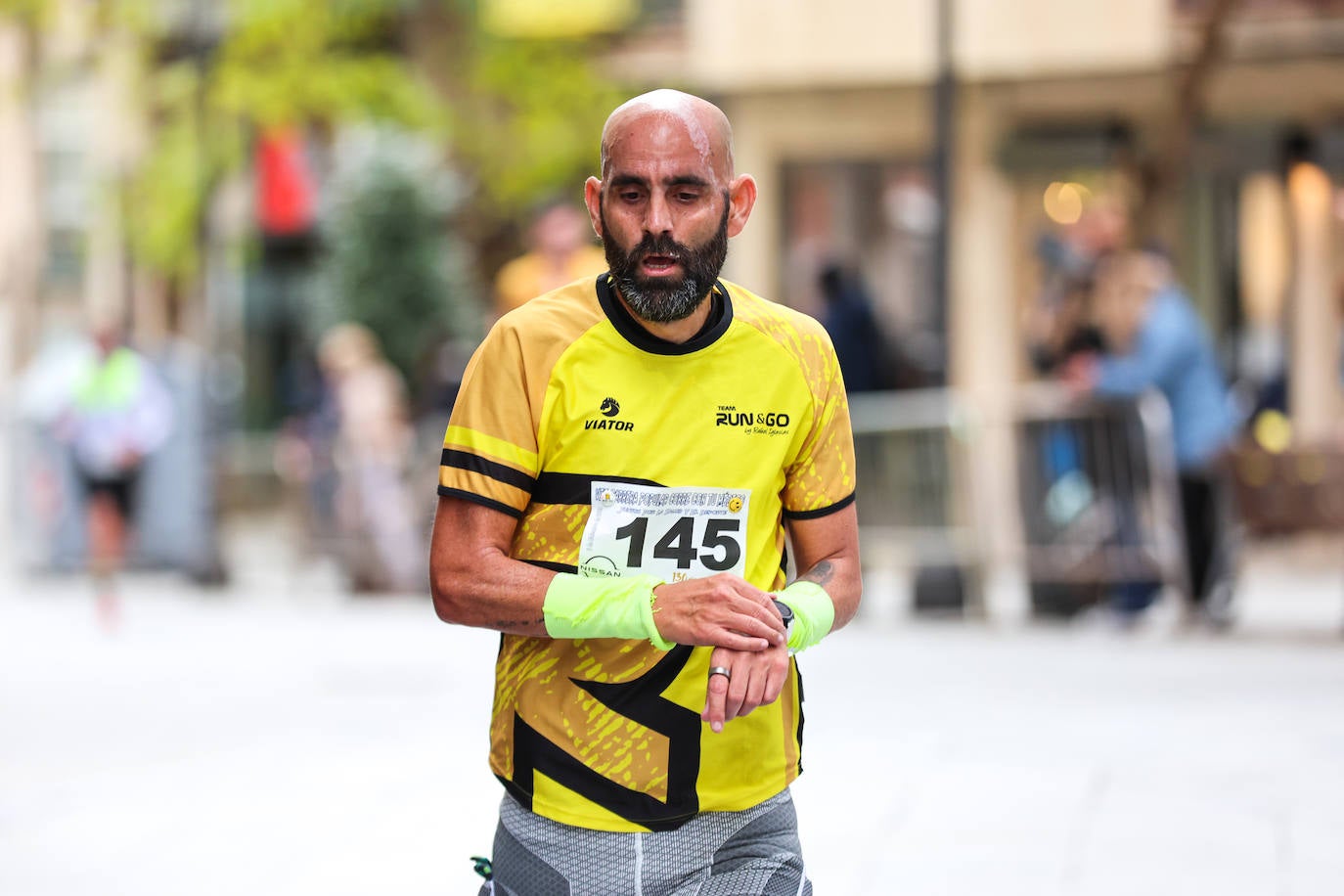 Salamanca corre con sus médicos y Javier Alves y Verónica Sánchez son los más rápidos