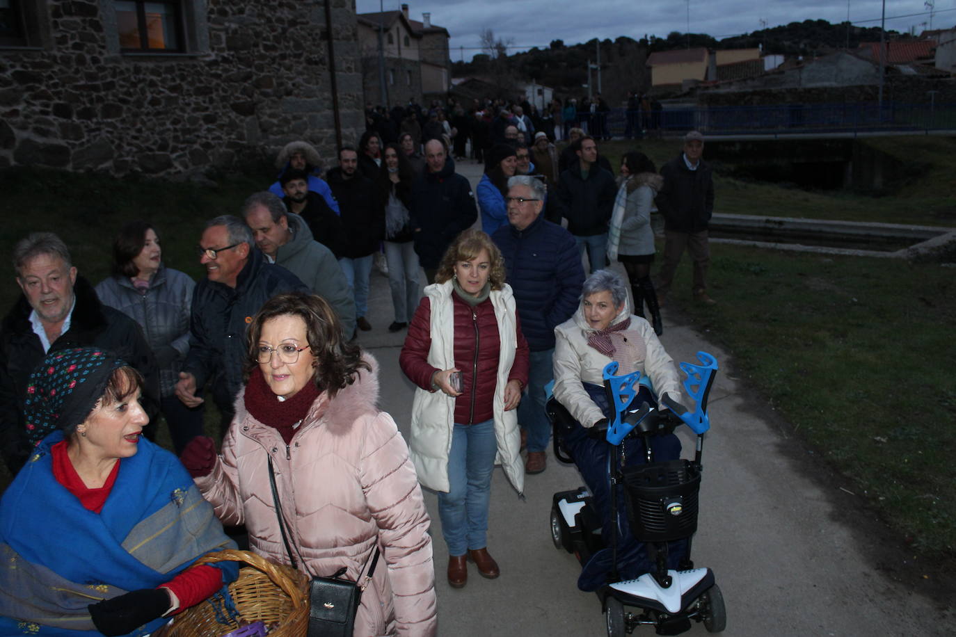 Gallegos de Solmirón celebra un original belén viviente
