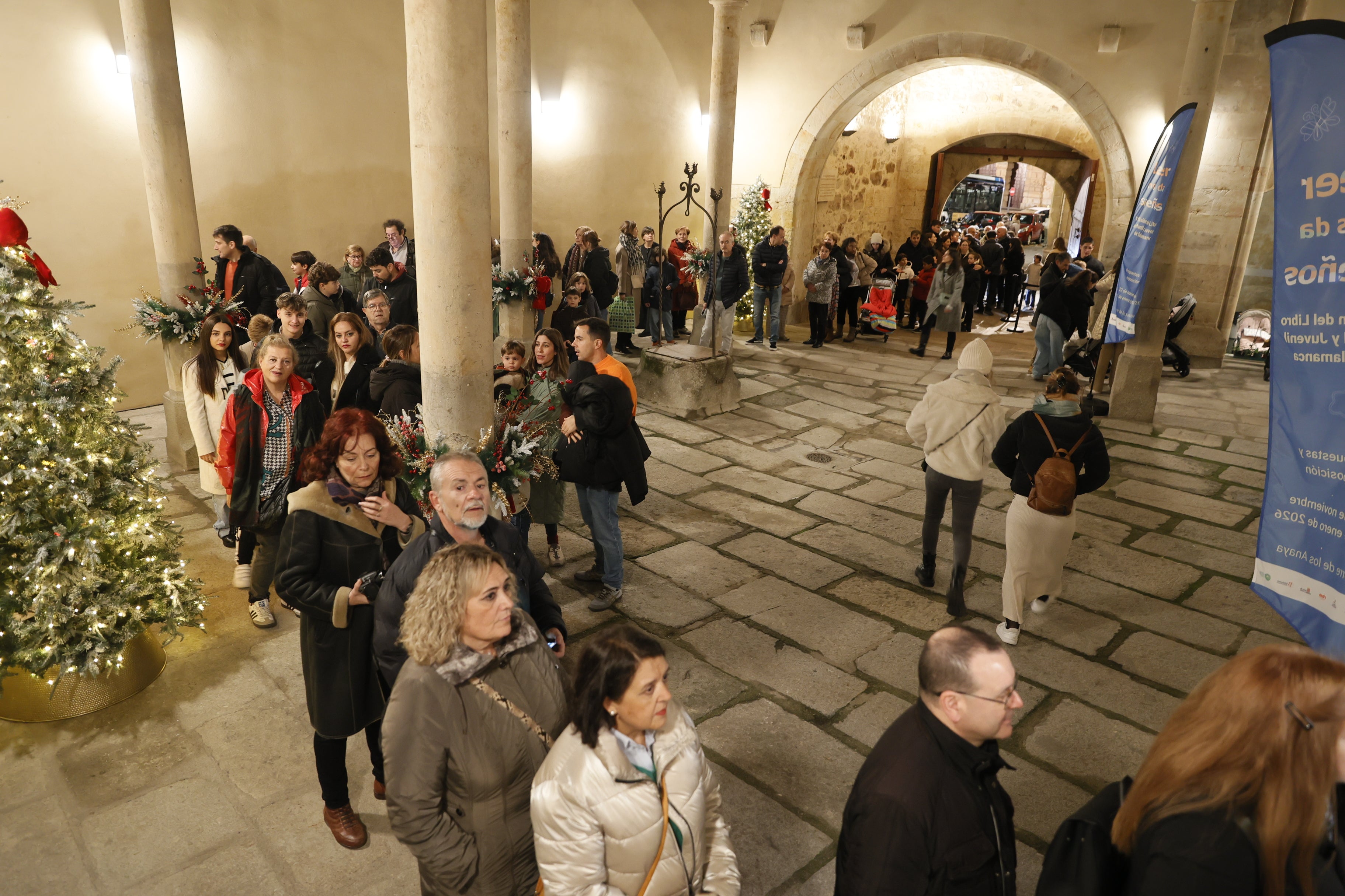 Salamanca, a rebosar: colas en el Huerto y los Anaya, y la Plaza y la Rúa, a reventar