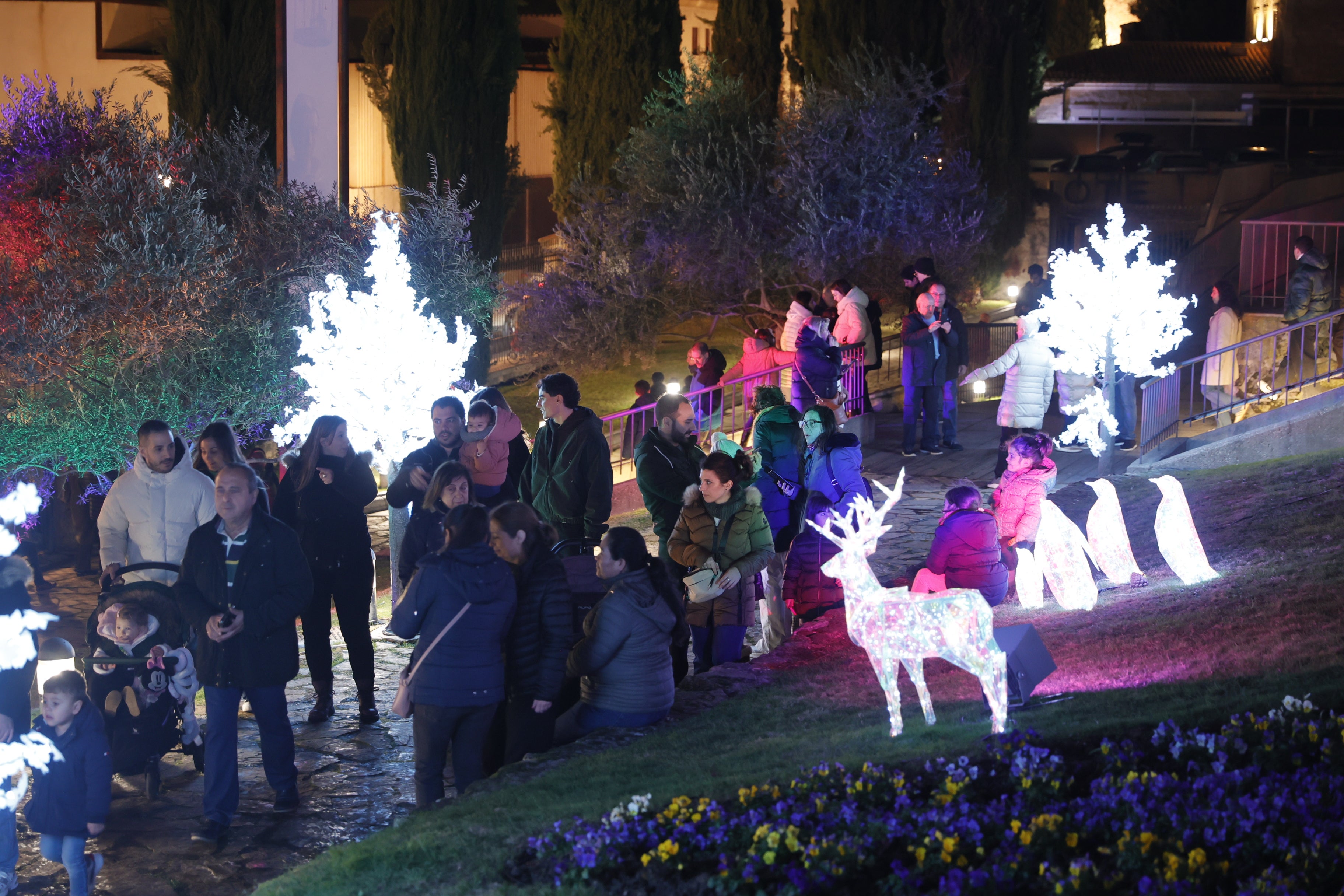 Salamanca, a rebosar: colas en el Huerto y los Anaya, y la Plaza y la Rúa, a reventar