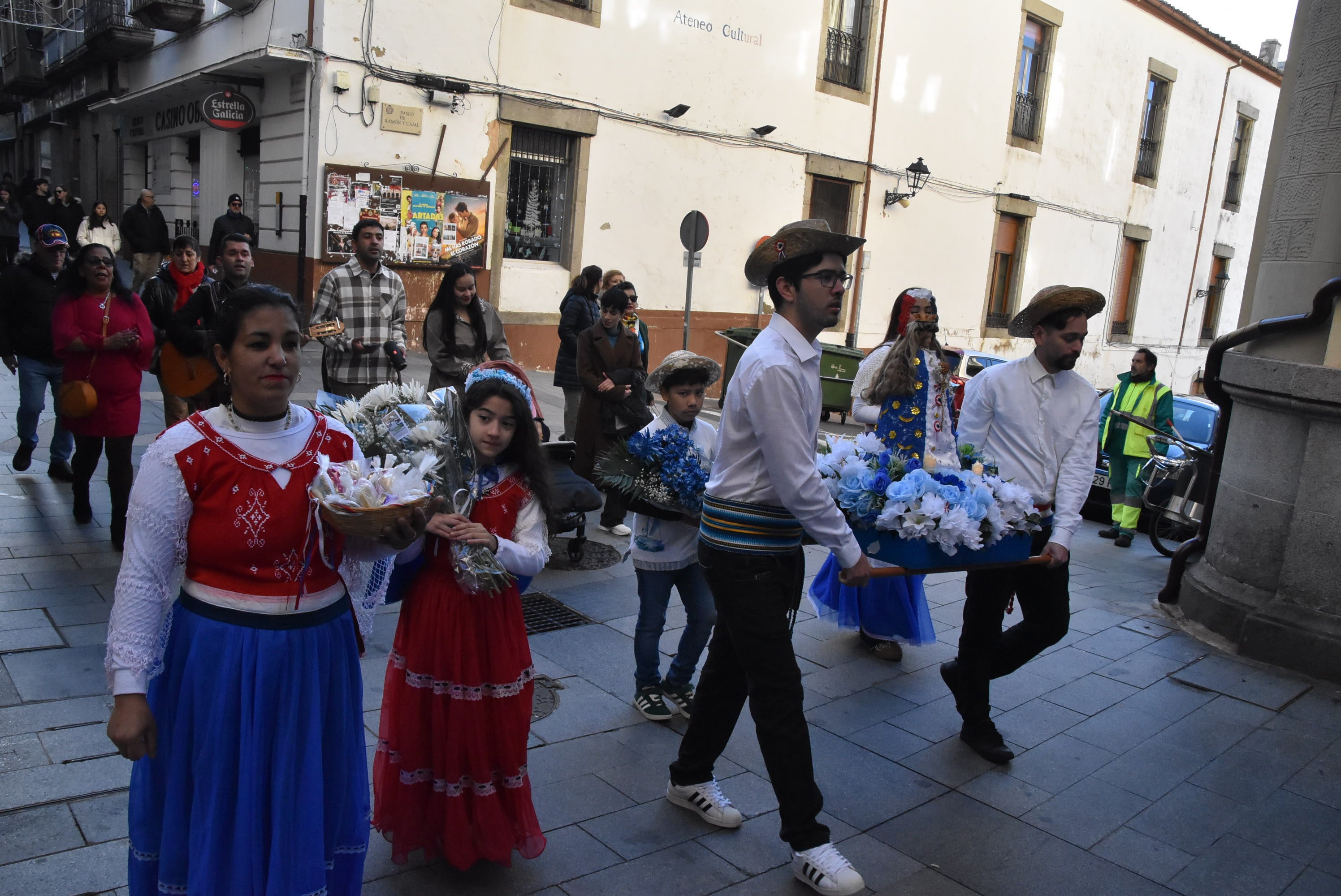 Procesión con la Virgen de Caacupé en Béjar
