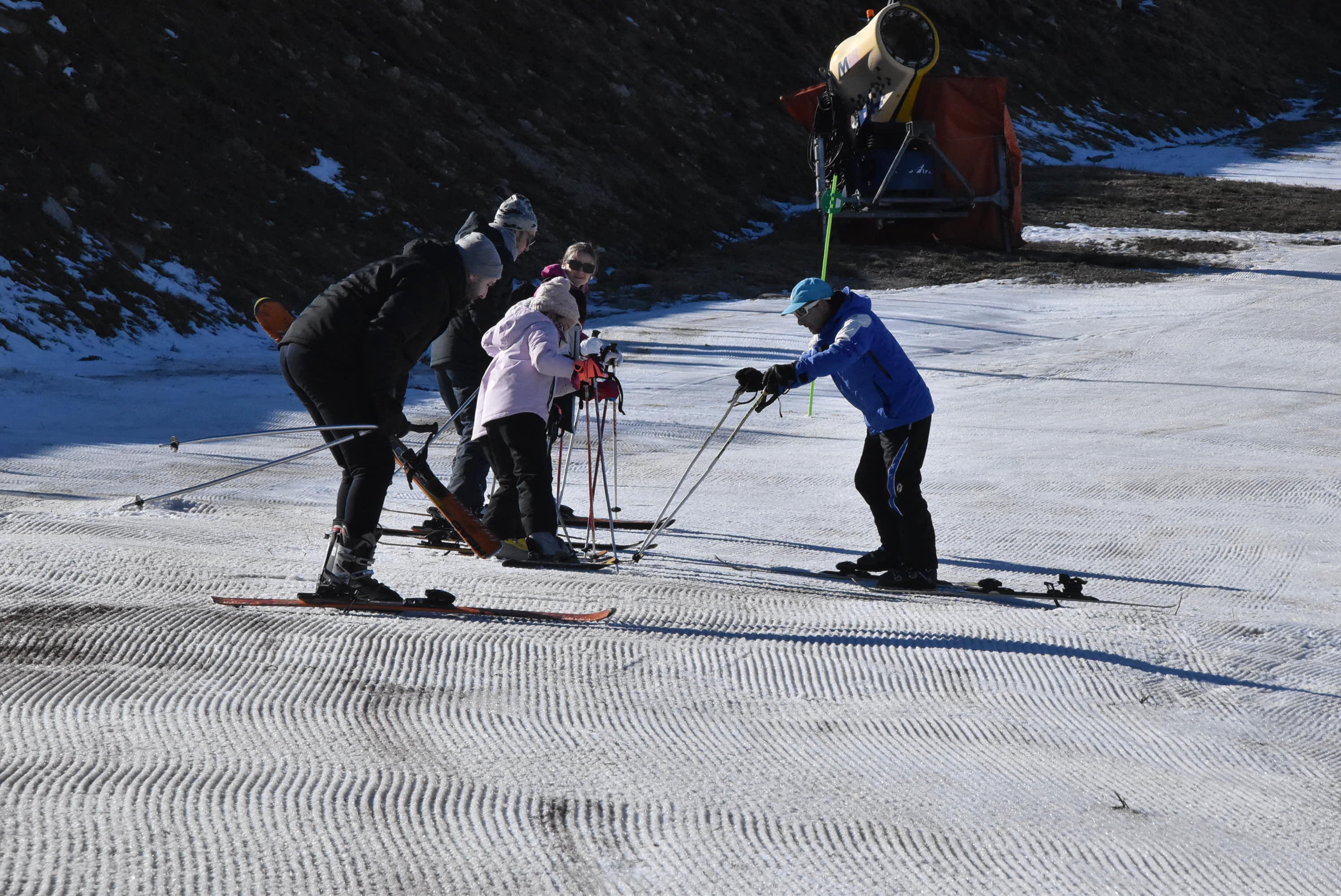 Flojo inicio de temporada en La Covatilla que cerrará las pistas hasta el viernes