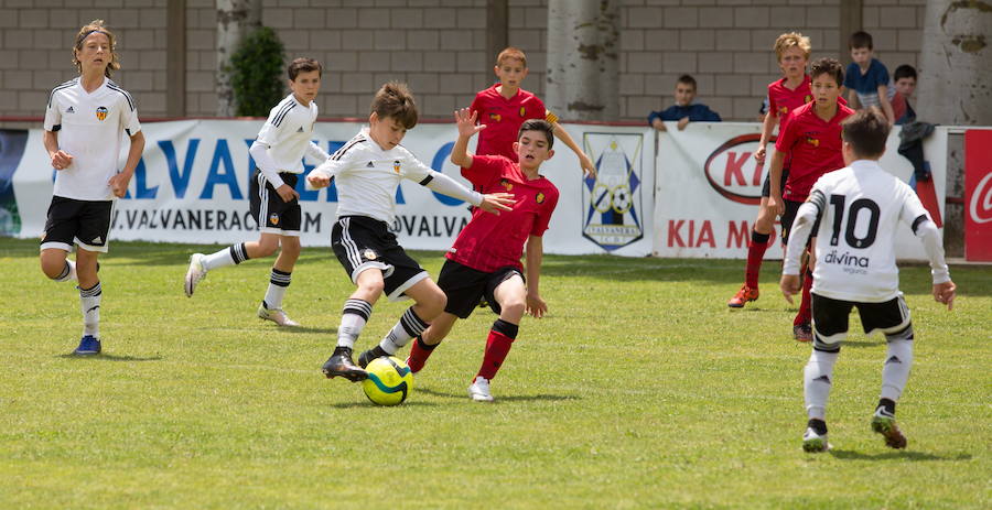 El Valencia gana el Torneo Nacional Alevín de Valvanera