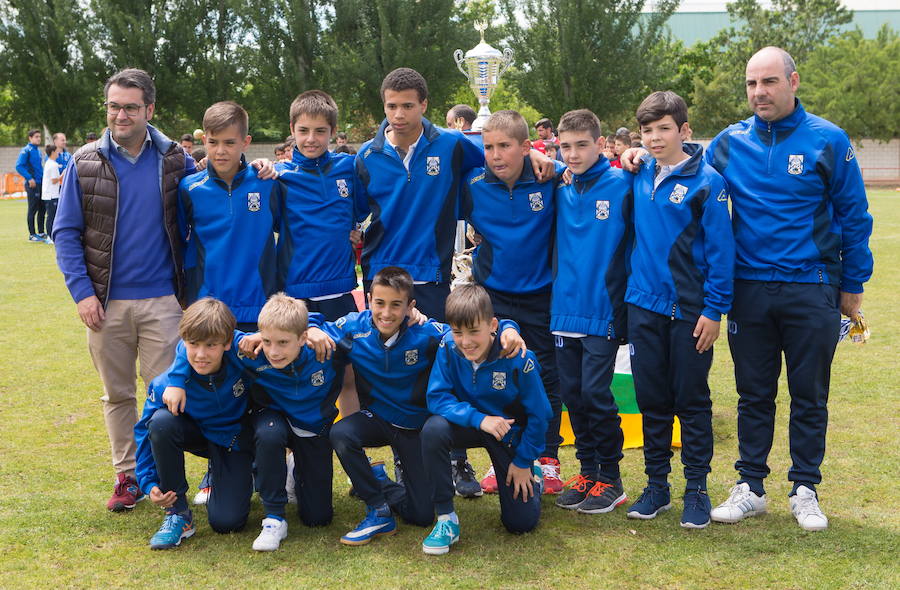 El Valencia gana el Torneo Nacional Alevín de Valvanera