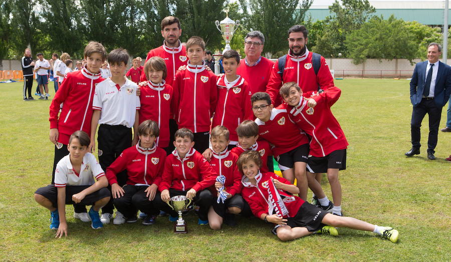 El Valencia gana el Torneo Nacional Alevín de Valvanera