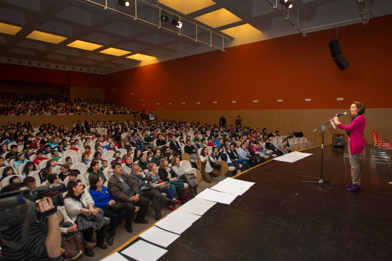 La campaña Mundial por la Educación reune a 800 escolares en el Auditorio