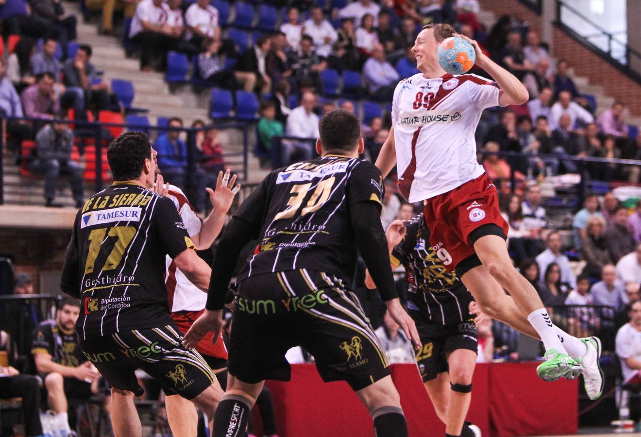 El Naturhouse se aferra al segundo puesto con un claro triunfo