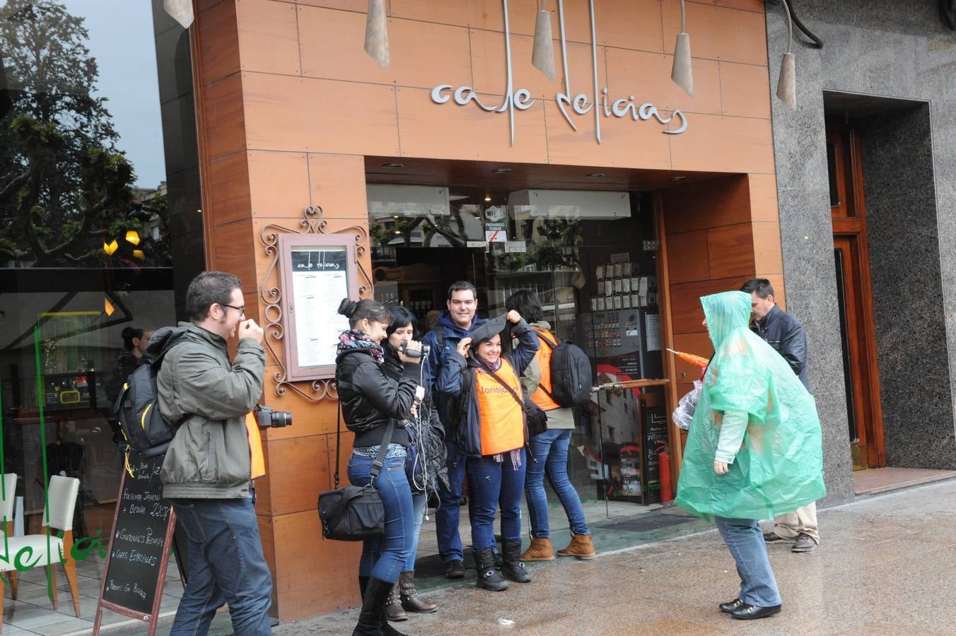 Desayuno, El Espolón y el Casco Antiguo en el Maratón Fotográfico de Logroño