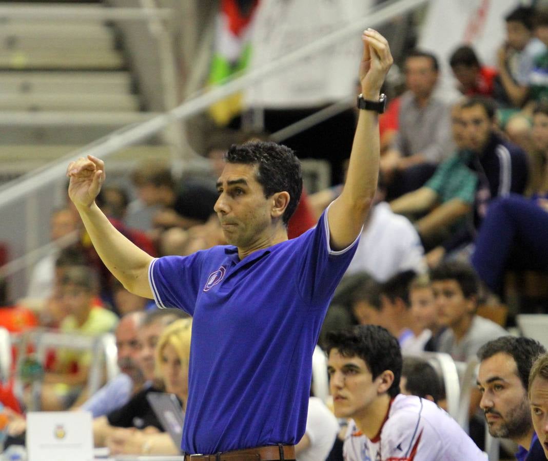 El Naturhouse celebra la victoria ante el Huesca que le da el pase a la Champions