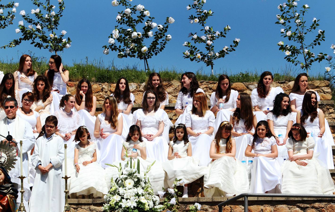 Las Doncellas procesionan en Sorzano