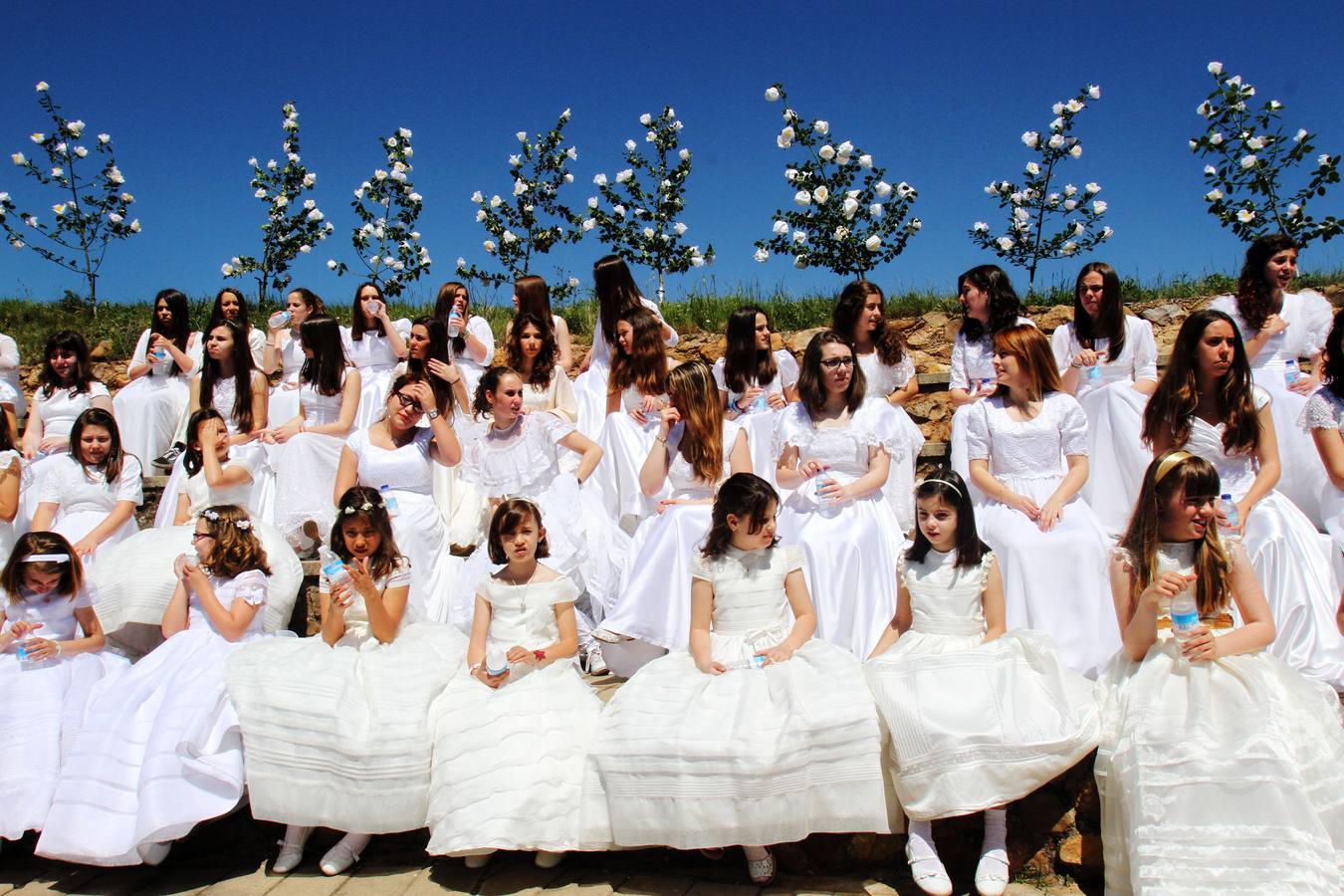 Las Doncellas procesionan en Sorzano