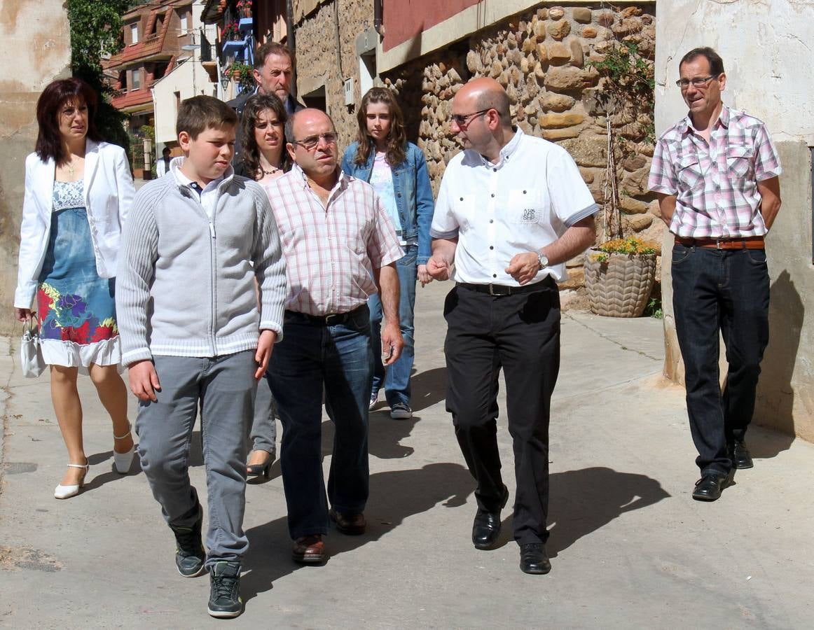 Las Doncellas procesionan en Sorzano