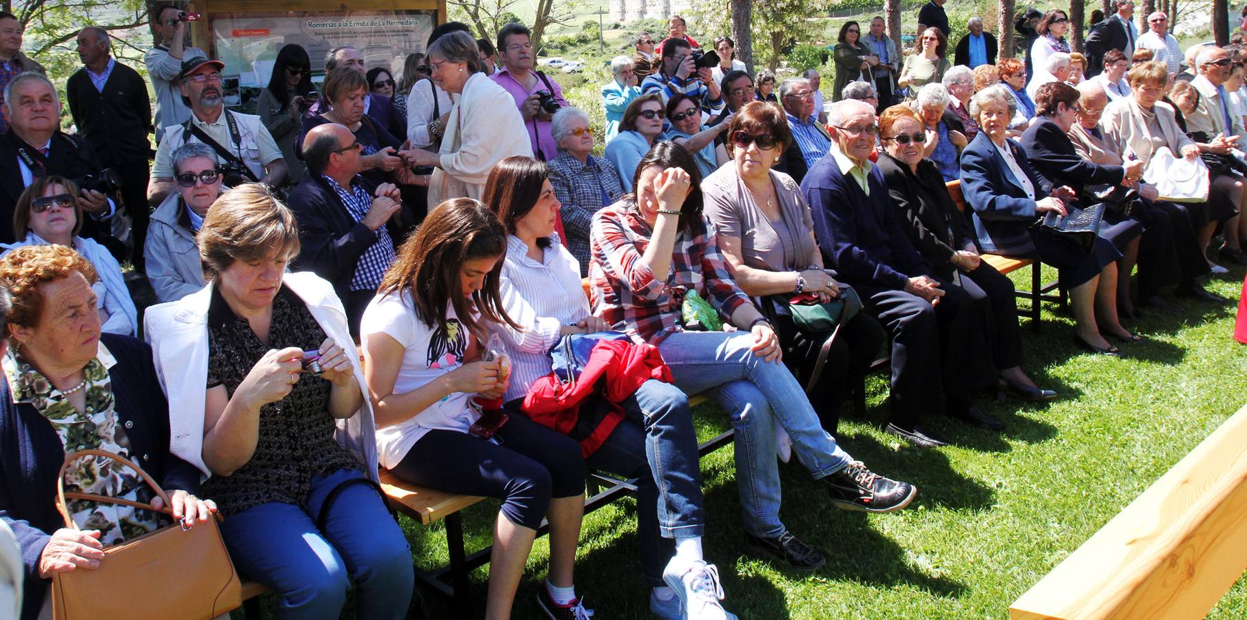 Las Doncellas procesionan en Sorzano