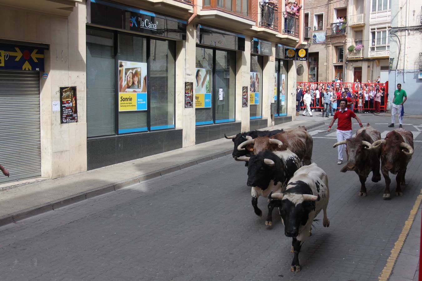 Alfaro despide las Fiestas de la Primavera