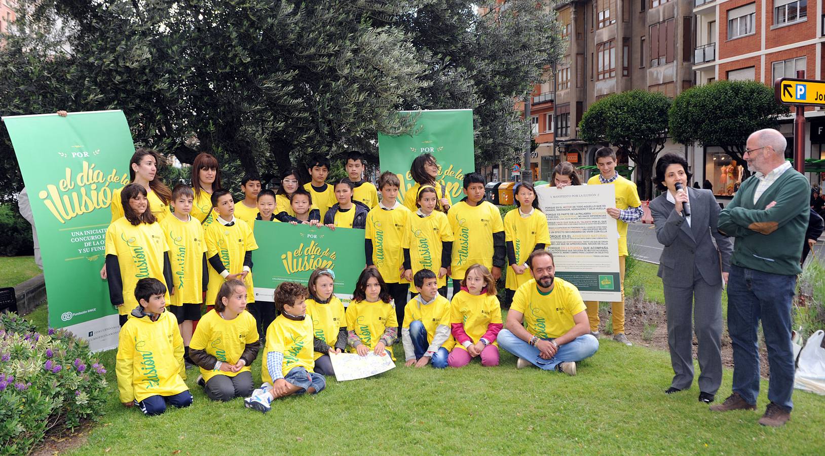 Escolares del Colegio Salesianos Los Boscos siembran la &#039;Planta de la Ilusión&#039;