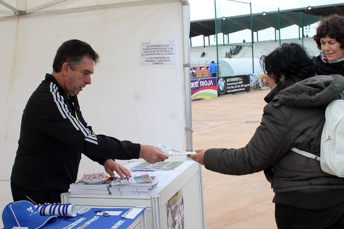 Medio centenar de equipos participan en el VII Torneo Comillas-Loyola (II)