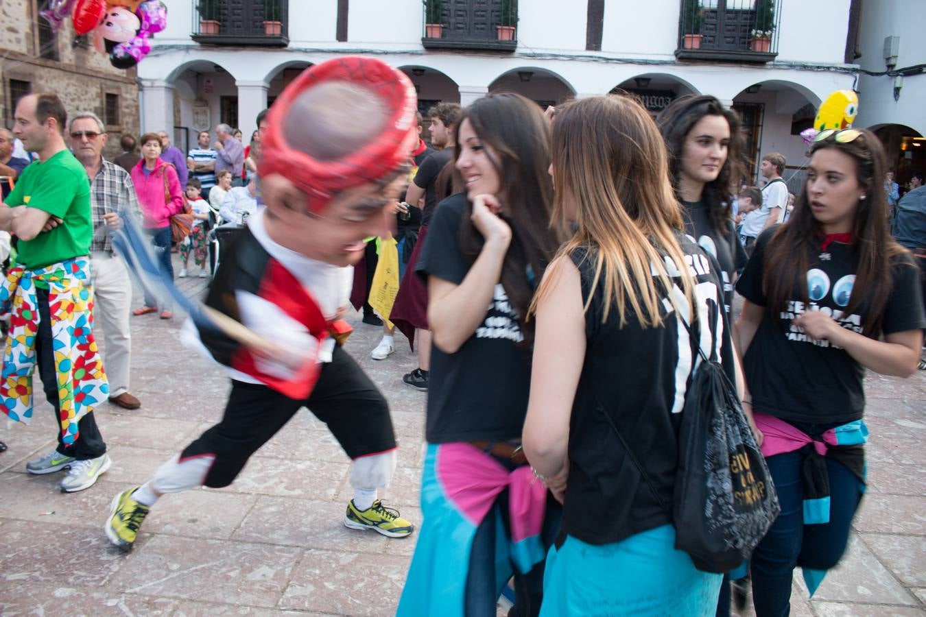 Primer día de las fiestas por Santa Bárbara en Ezcaray