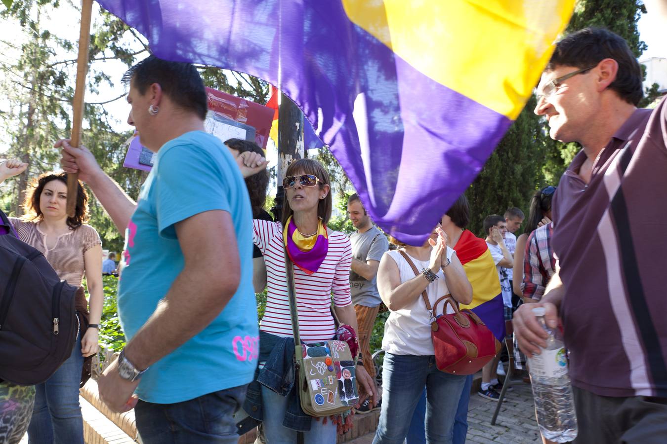 Unas 400 personas se reúnen en Logroño &#039;por la consulta ciudadana&#039; sobre la República