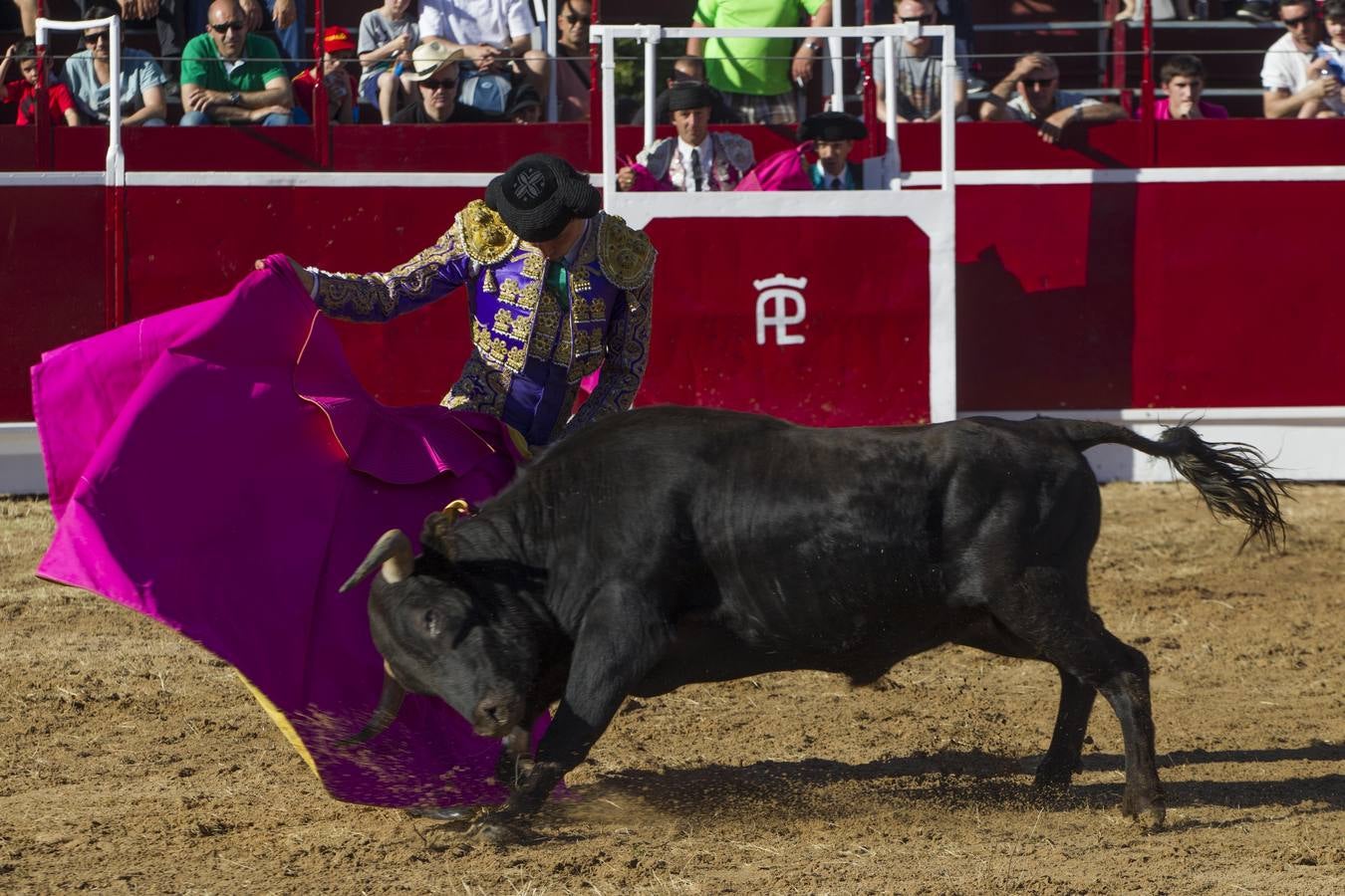 Fernando Flores gana el XII BolsínTaurino de La Rioja