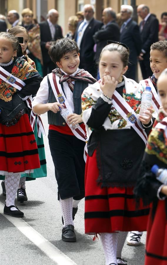 Procesión y banderazos por san Bernabé