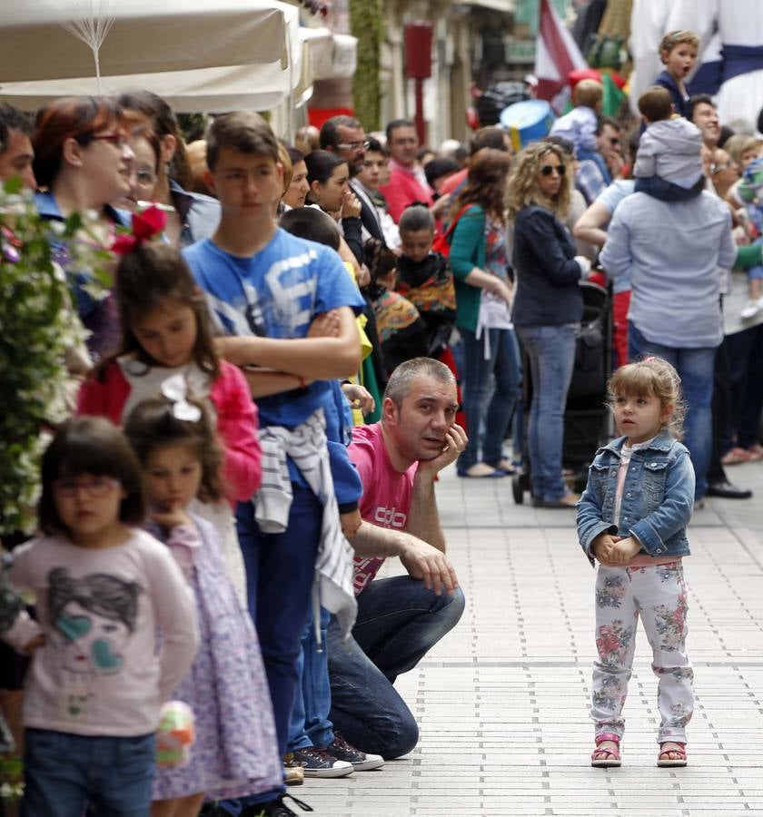 Procesión y banderazos por san Bernabé