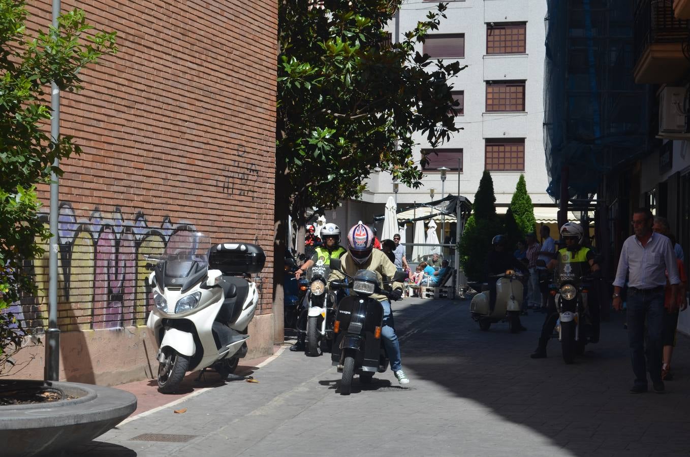 Calahorra disfruta de una concentración de scooters