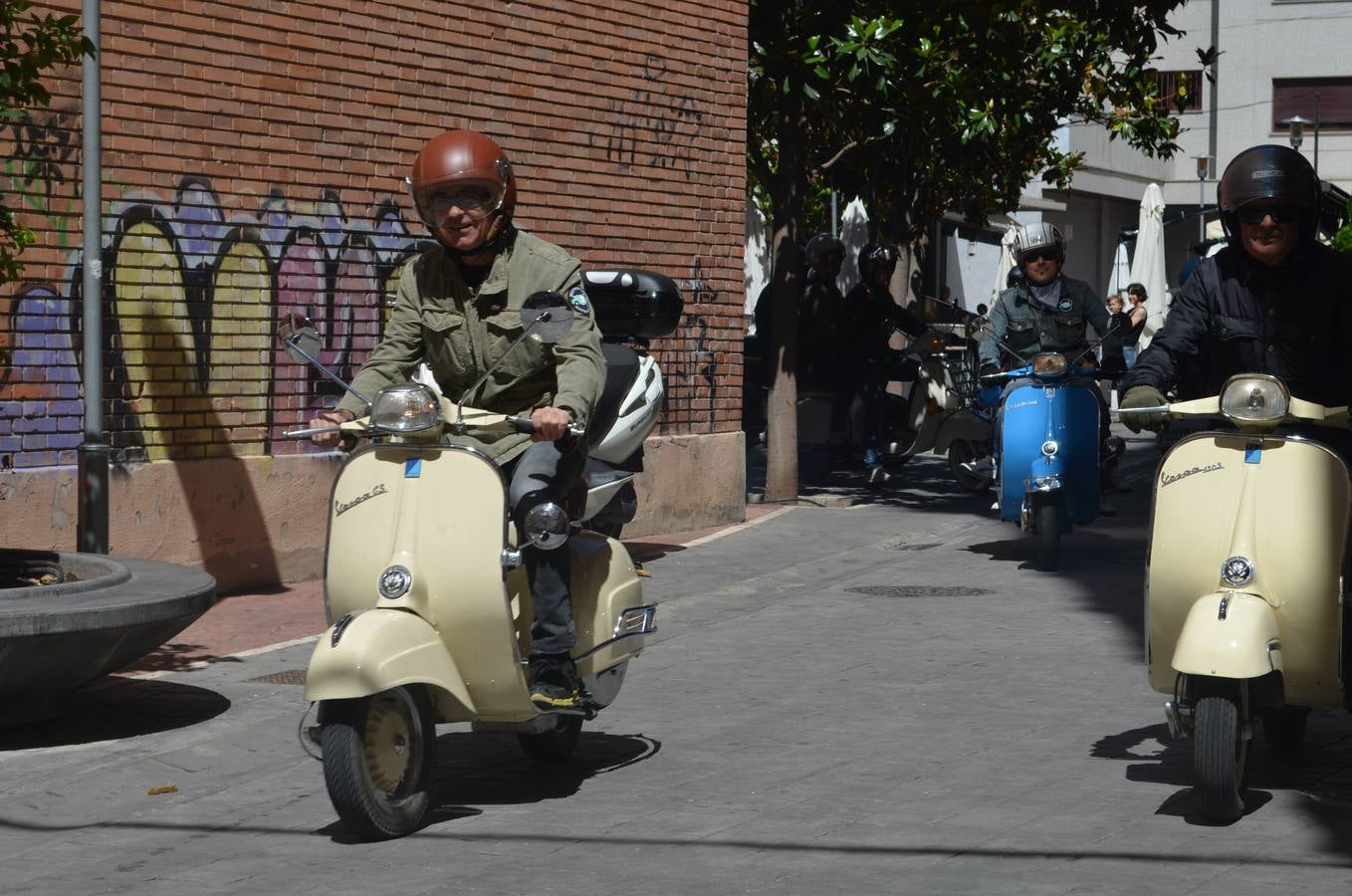 Calahorra disfruta de una concentración de scooters