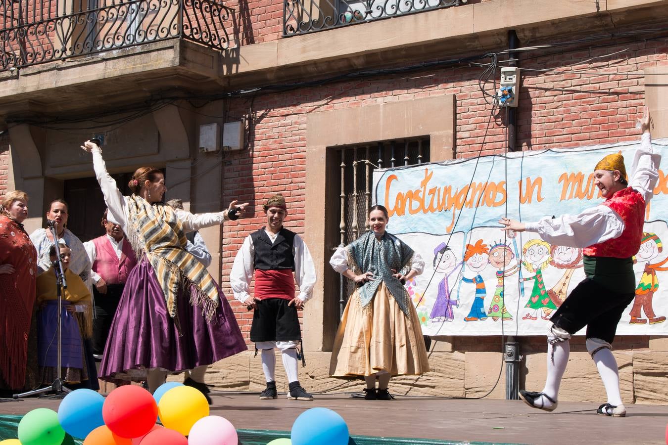 Santo Domingo acoge el Mercado Solidario de Cáritas