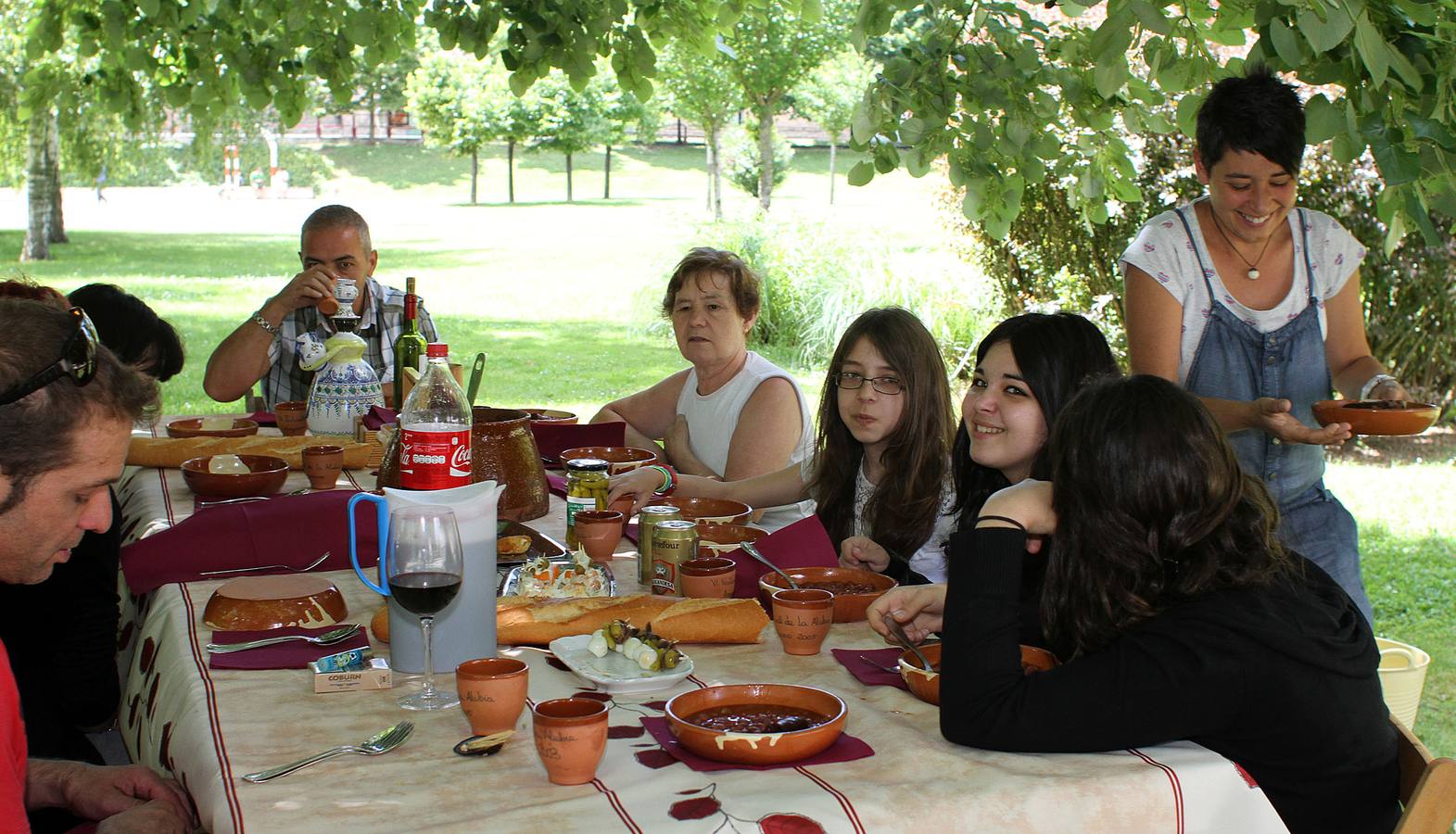 Comida de hermandad del barrio de San Antonio